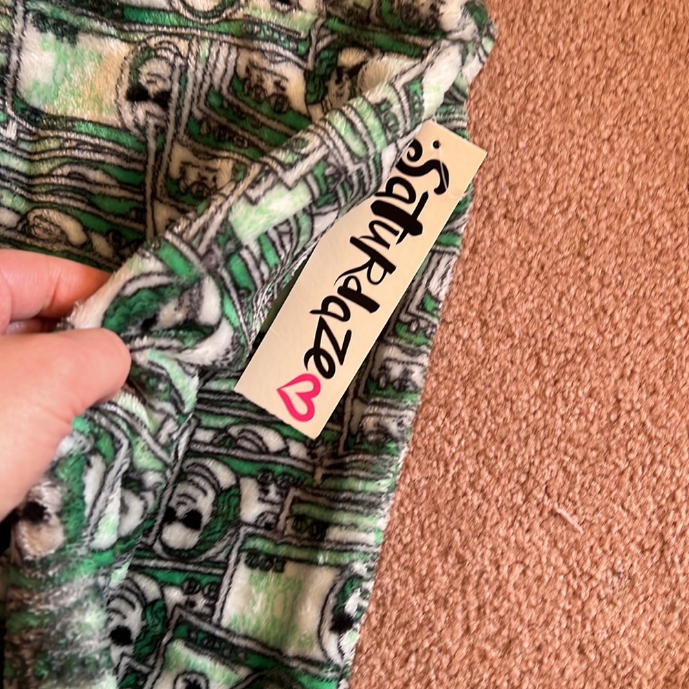 NWT Cool Cash $100 Green Benjamin’s Plush Pajama Pants - Picture 2 of 3